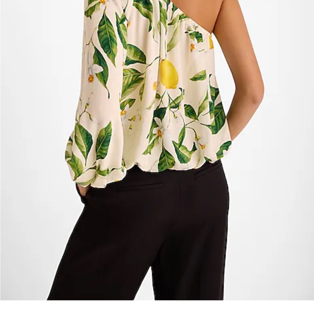 Express Cream Asymmetrical Ruffled Sleeveless Blo… - image 2